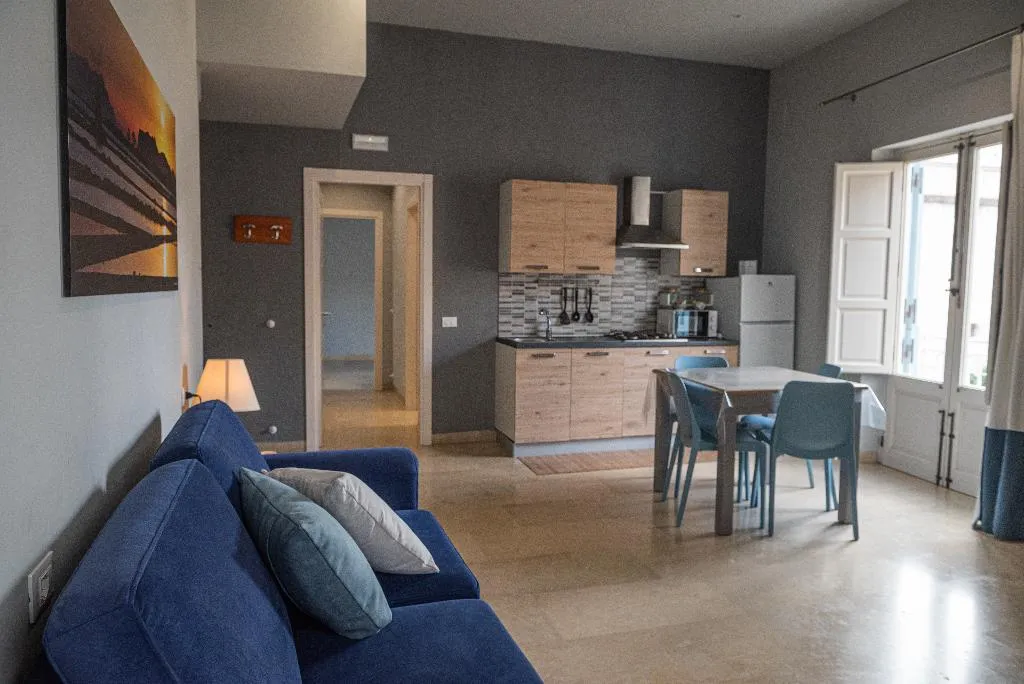 SUITE CAPACITY 6 TWO BEDROOMS Room, Zibibbo Suites & Rooms, Palermo