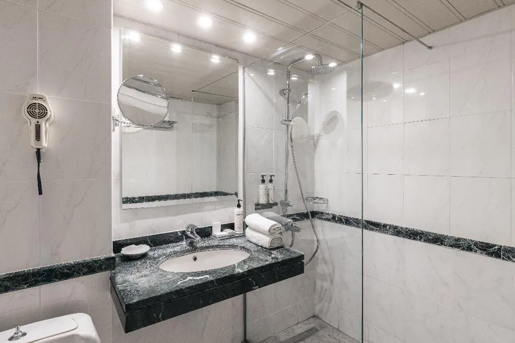 Double or Twin SUPERIOR Room, Divani Corfu Palace, Corfu