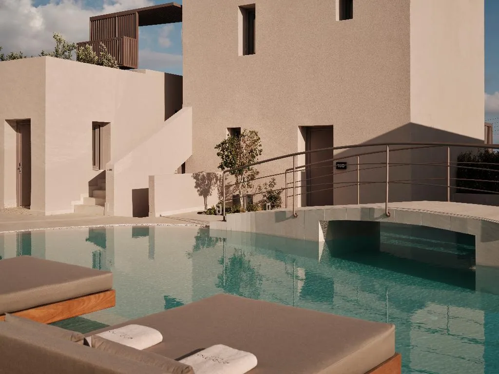 Pool, Enarma Suites & Spa Wellness Retreat, Santorini