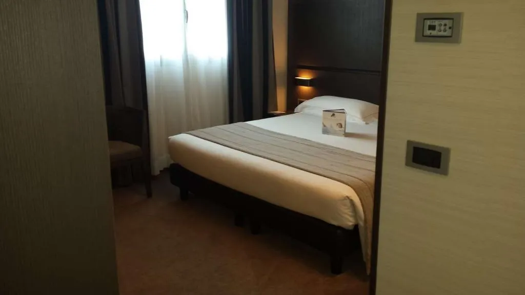 Room, Best Western Plus Hotel Monza e Brianza Palace, Milan