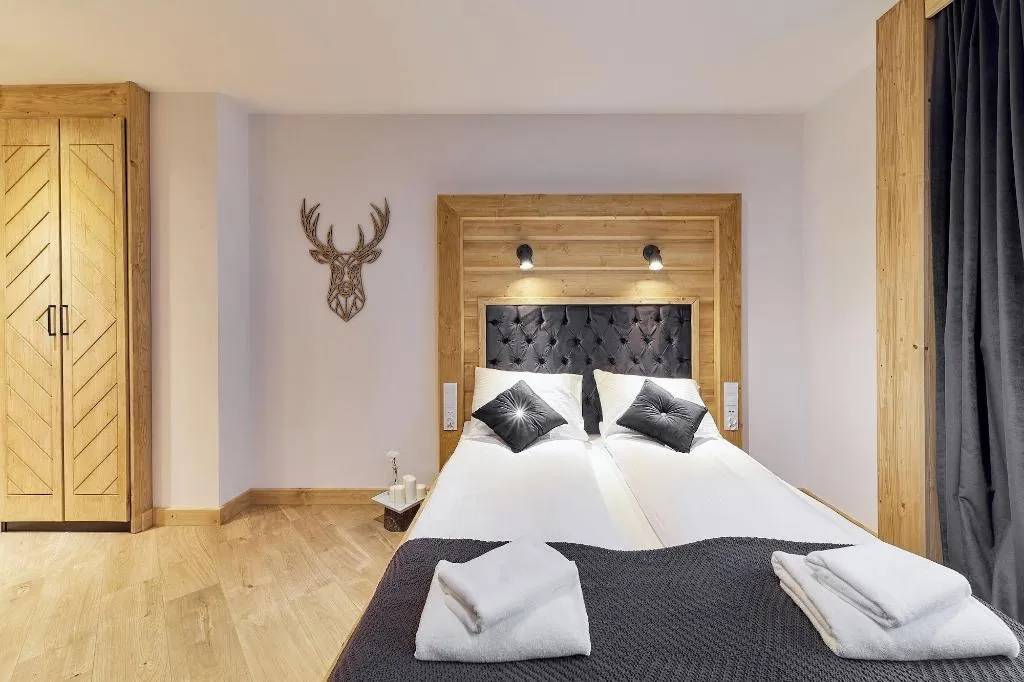 Room, ApartHotel Giewont, Krakow