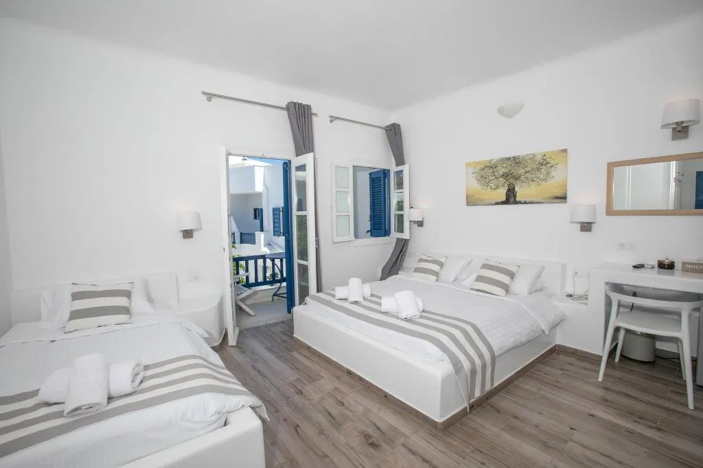 TRIPLE DELUXE GARDEN VIEW Room, Acrogiali, Mykonos