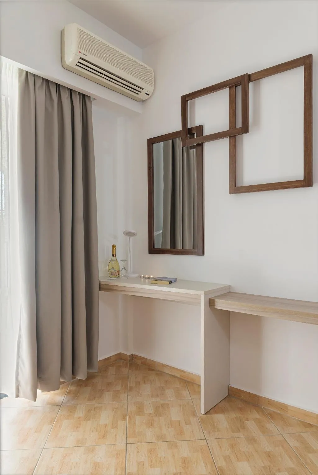 FAMILY ROOM GARDEN VIEW Room, Begeti Bay, Crete