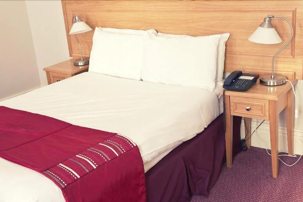 Room, Phoenix Park Hotel, Dublin