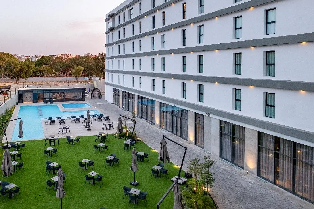 Room SUPERIOR POOL VIEW Room, Occidental Tanger, Tangier