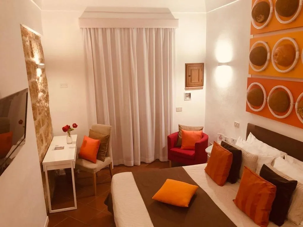 Room, Antichi Colori, Palermo