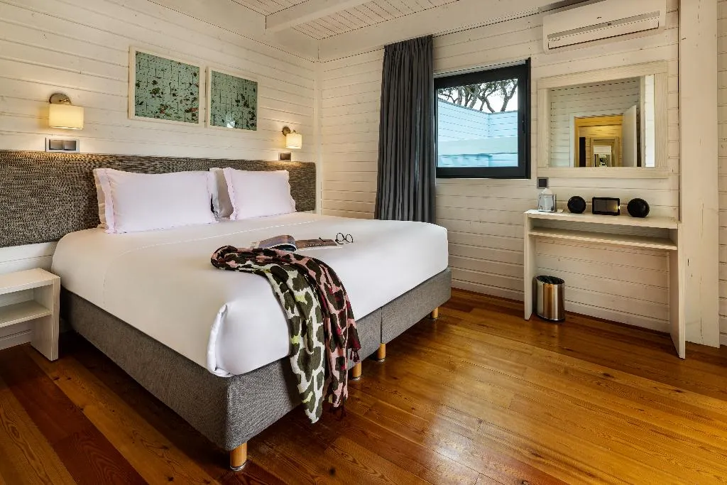 HOUSE CAPACITY 4 TWO BEDROOMS Room, The Magnolia Hotel, Algarve