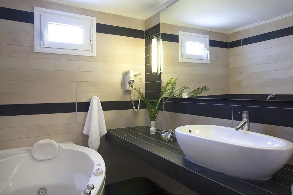SUITE EXECUTIVE SEA VIEW Room, Dolce Attica Riviera, Athens