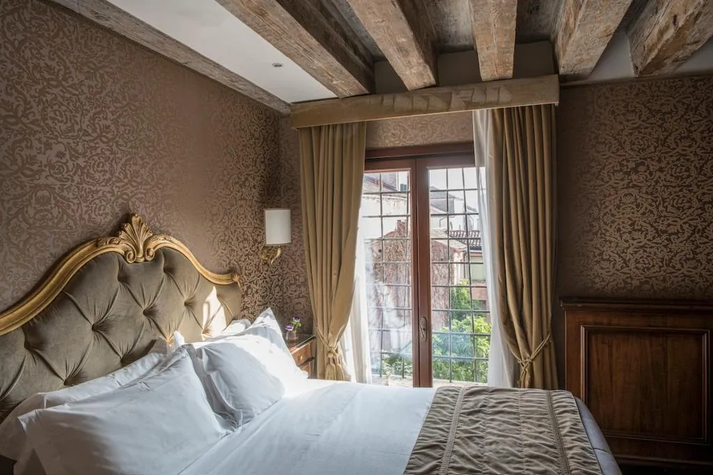 DOUBLE COMFORT Room, Nani Mocenigo Palace, Venice