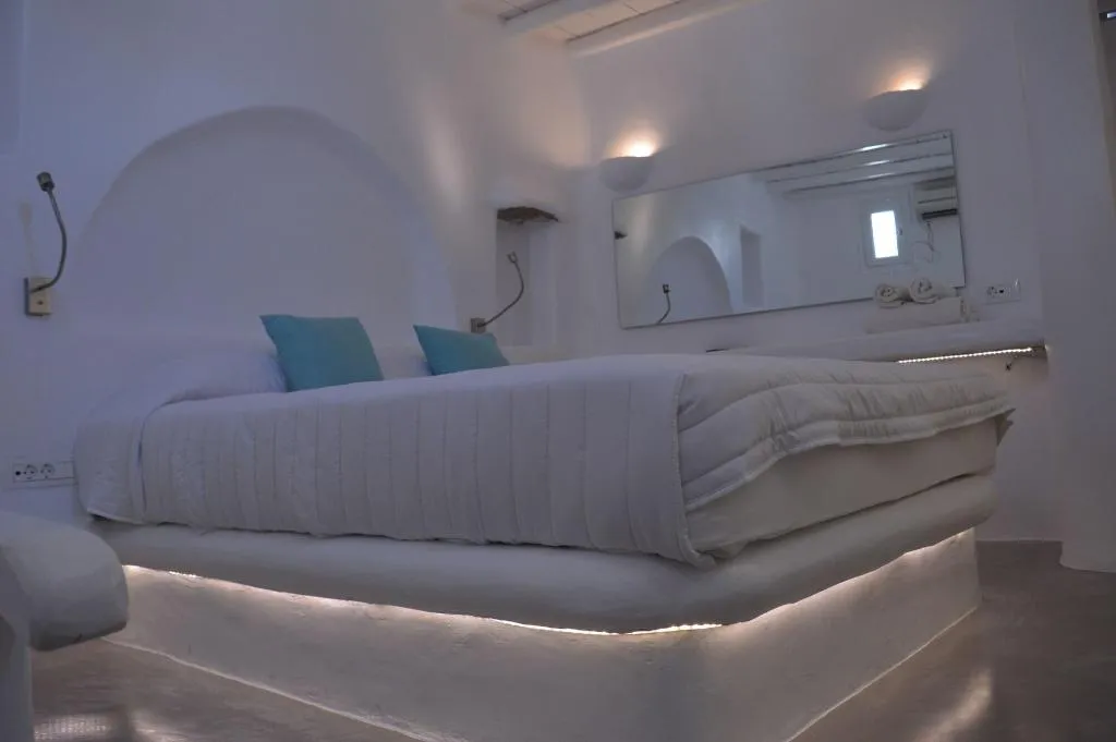 Room, Flaskos Suites, Mykonos