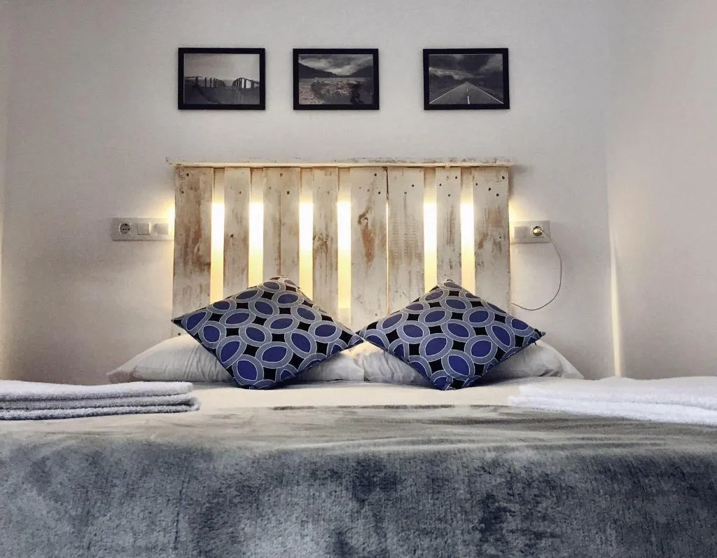 Room, Hostal Ciempozuelos, Madrid