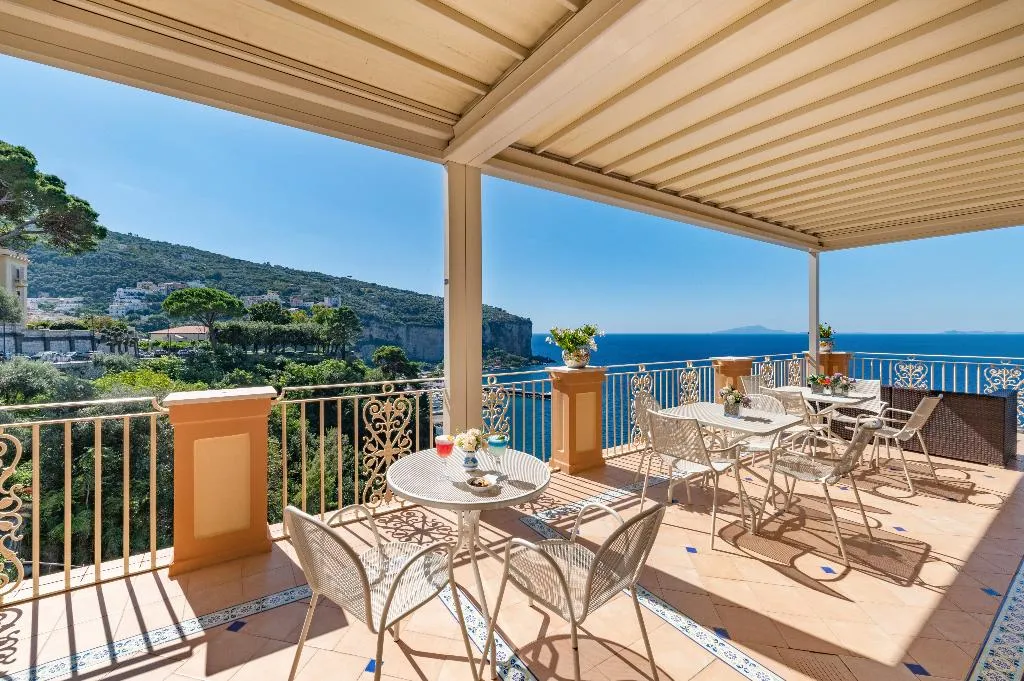Terrace, Hotel Sporting - Sorrento Coast, Naples