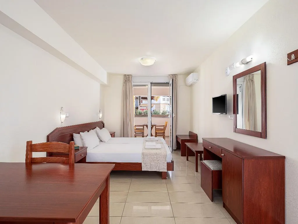 STUDIO ECONOMY Room, Artemis Apartments, Crete