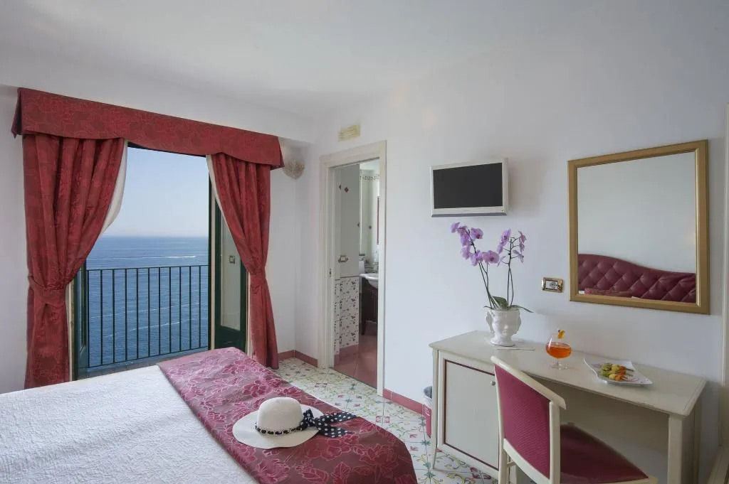 Room, Villa Maria Pia, Naples