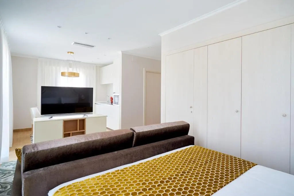 Room DELUXE WITH TERRACE Room, Tandem Soho Suites, Costa Del Sol