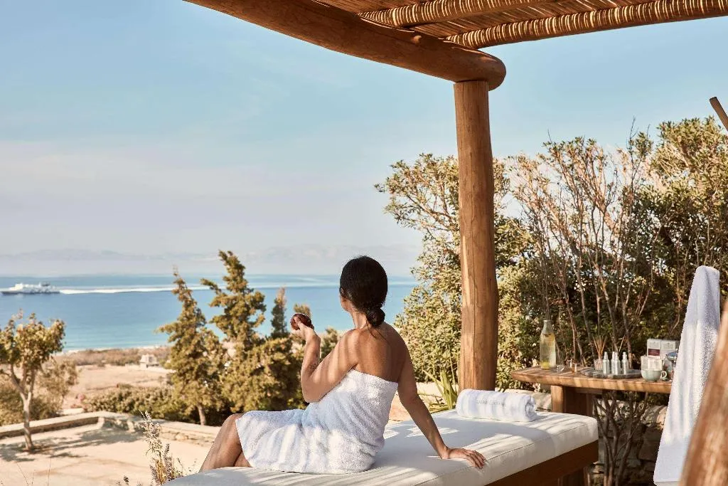 Sports and Entertainment, Diles & Rinies, Mykonos