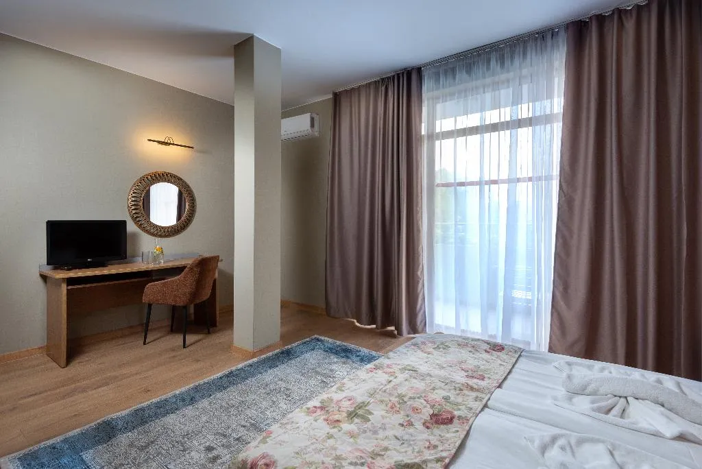 JUNIOR SUITE STANDARD Room, Avenue, Bourgas