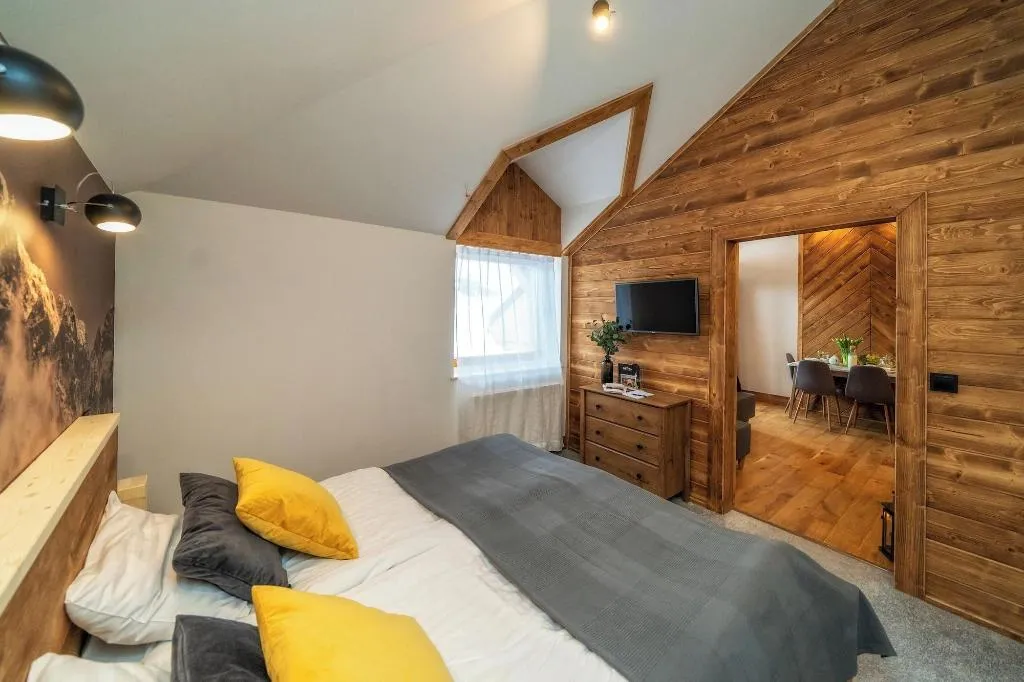 Room, ApartHotel Giewont, Krakow