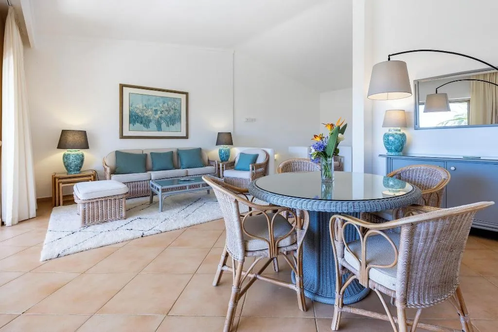 Room, Vila Palmeira, Algarve