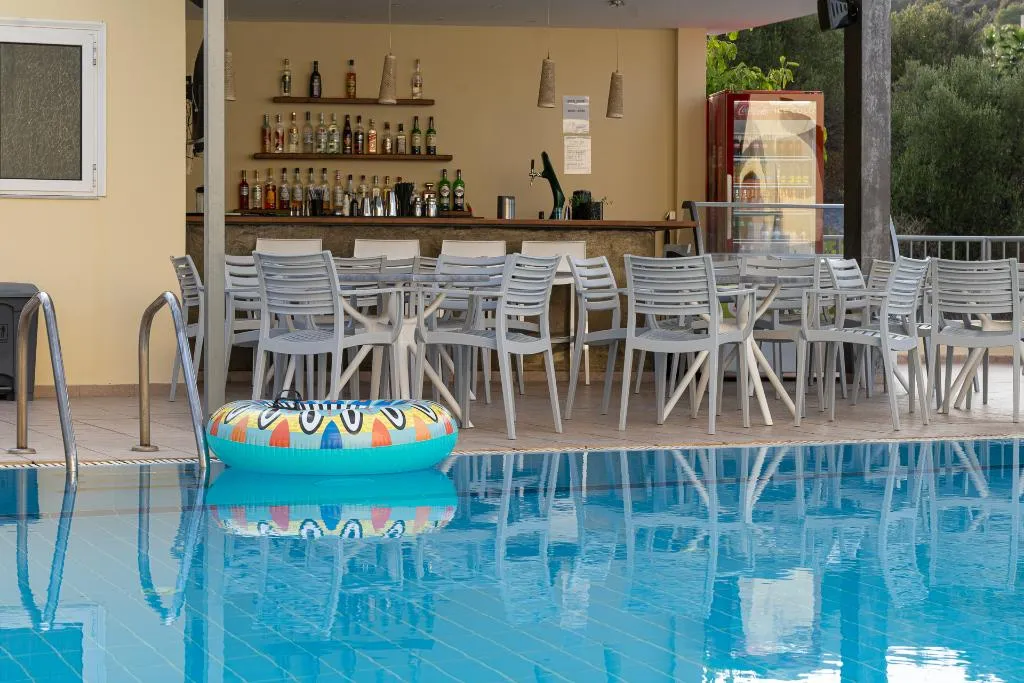 Bar, Elpis Studios & Apartments, Crete