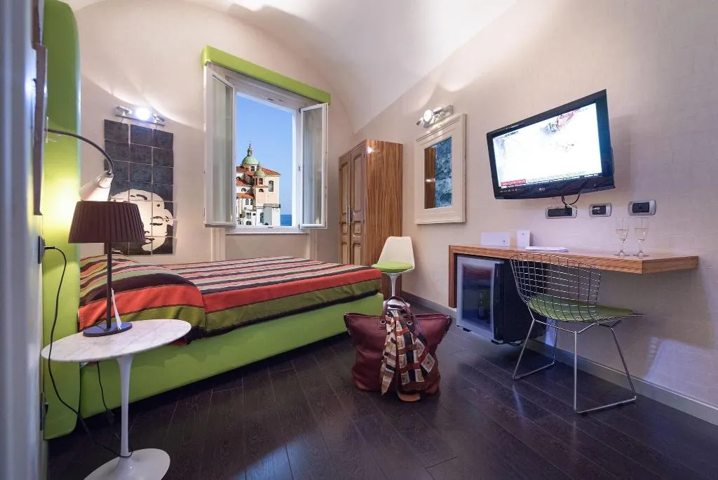 DOUBLE CLASSIC Room, Palazzo Ferraioli, Naples