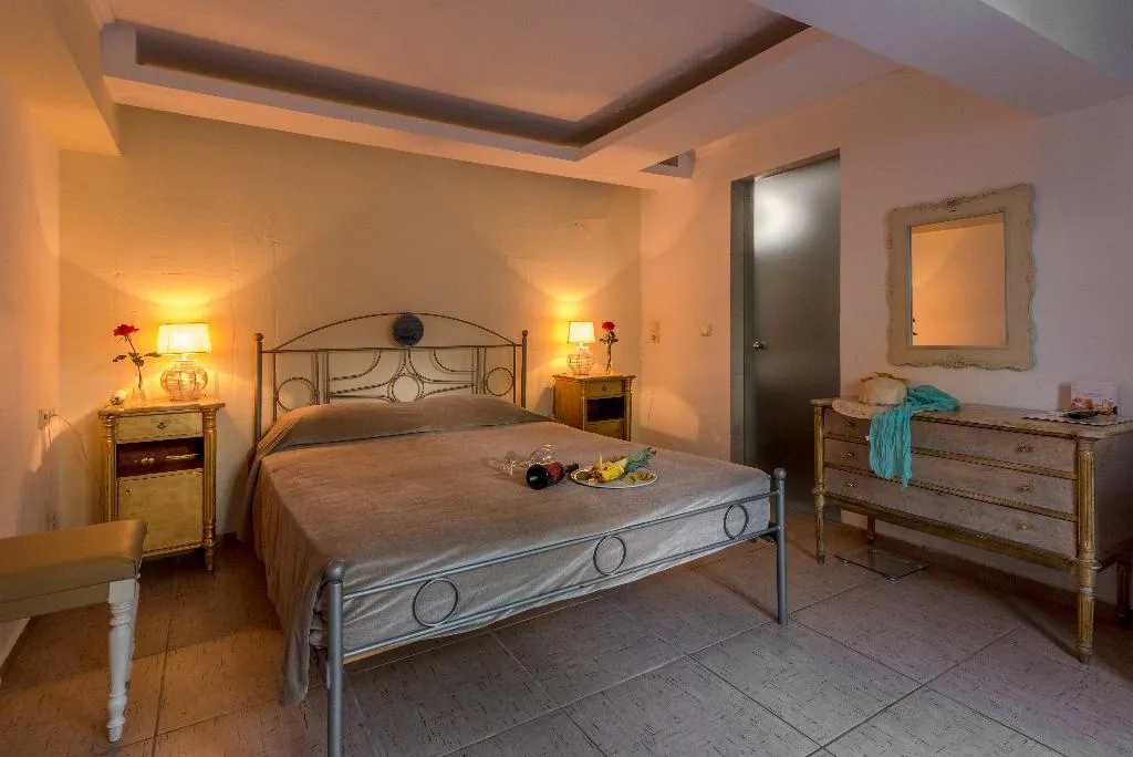 Double or Twin WITH JACUZZI Room, Orpheas Resort, Crete