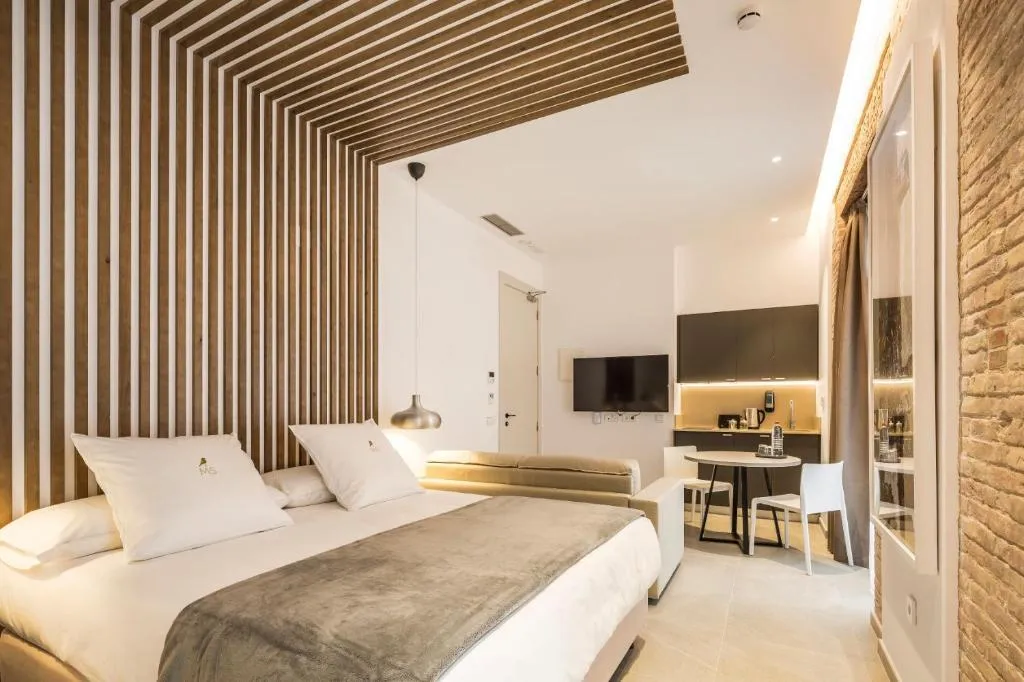 APARTMENT ONE BEDROOM Room, Mon Suites Benlliure, Valencia