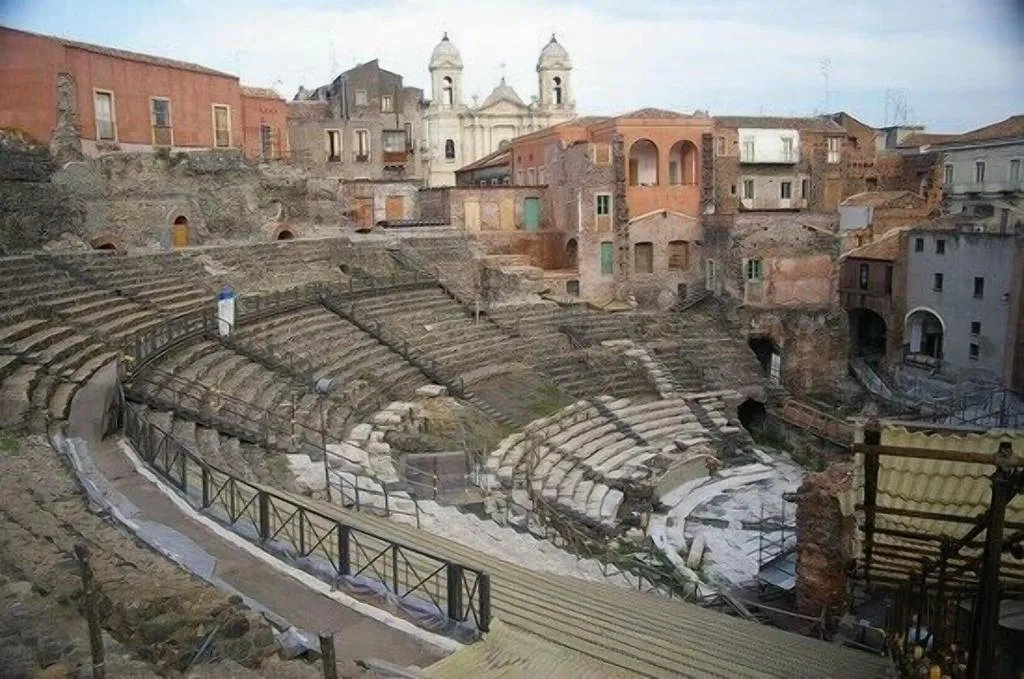 General view, Central Suites, Catania