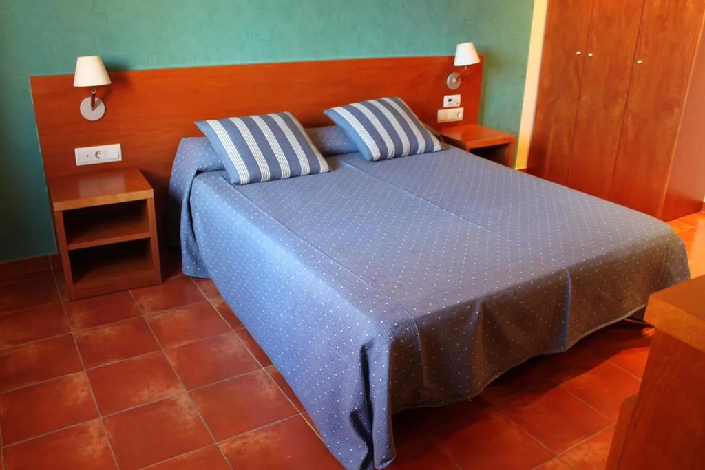 SINGLE STANDARD Room, Picasso, Costa Brava