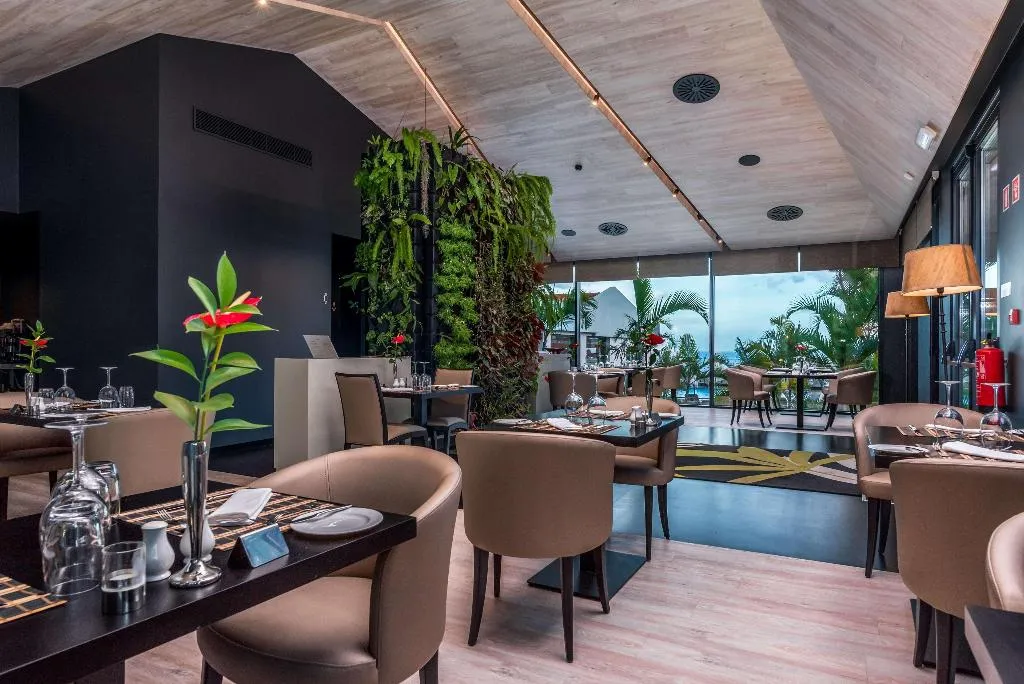 Restaurant, TUI Blue Gardens Adults Only Savoy Signature, Madeira