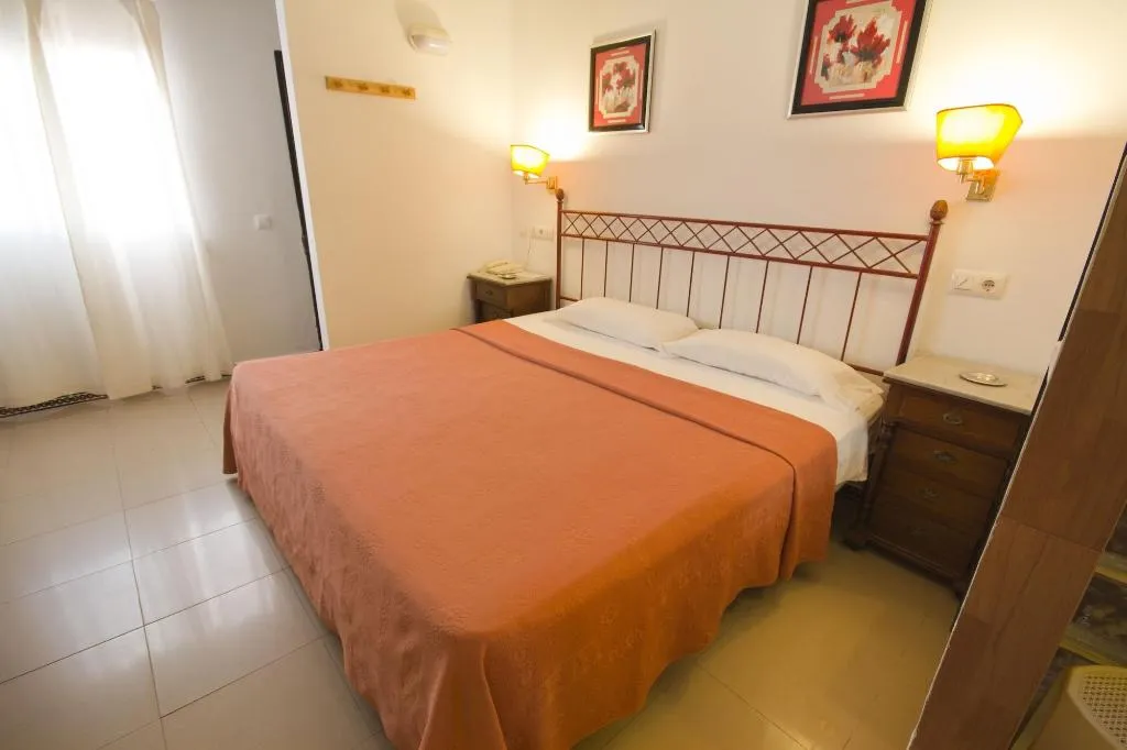 Room, Hostal Nueva Andalucía, Andalucia