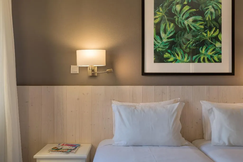 TWIN CAPACITY 3 Room, AP Adriana Beach Resort, Algarve