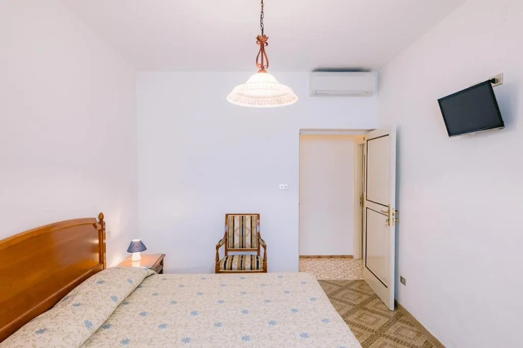 DOUBLE SUPERIOR Room, Hotel Toro, Naples