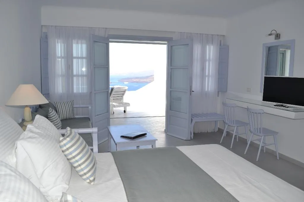 SUITE WITH PRIVATE POOL Room, Maison des Lys, Santorini