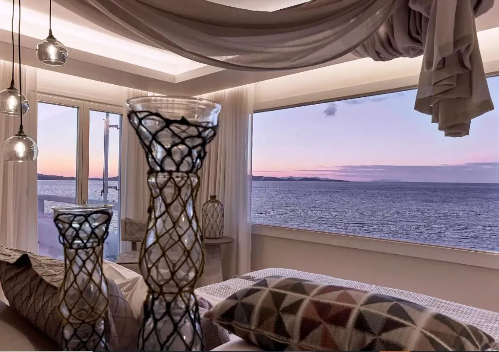 SUITE SEA VIEW WITH PRIVATE POOL Room, Amazon Mykonos Resort & Spa, Mykonos