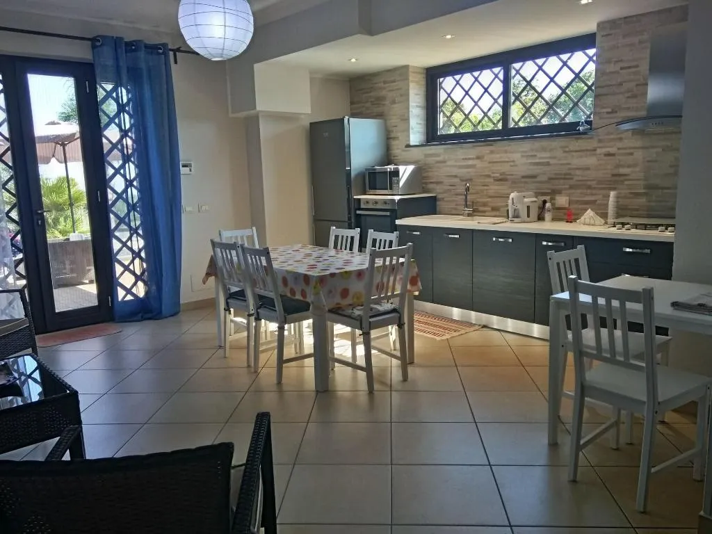 Restaurant, Villa Feluchia, Palermo