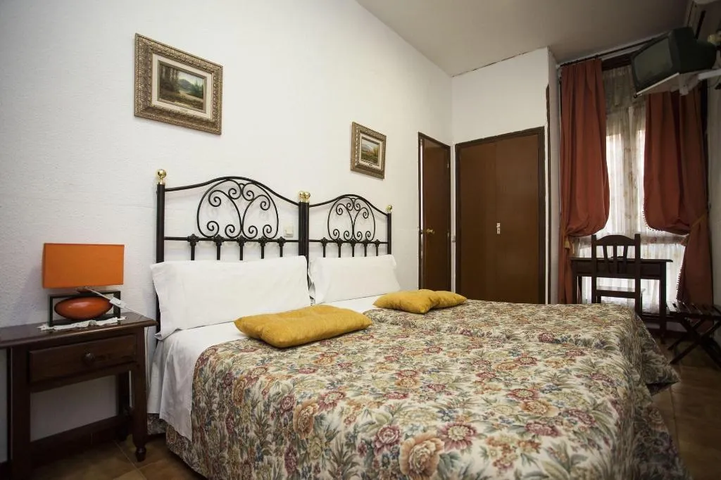 General view, Hostal Armesto, Madrid