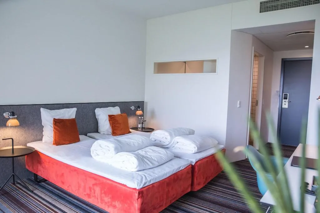 TWIN SUPERIOR Room, Comwell Roskilde, Copenhagen