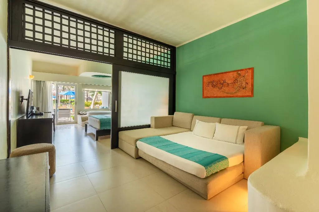 FAMILY ROOM OCEAN VIEW ONE BEDROOM Room, Iberostar Selection Riviera Cancun, Cancun Area