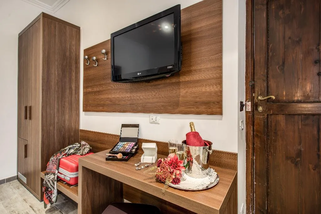 Double or Twin SUPERIOR Room, Rome Garden, Rome