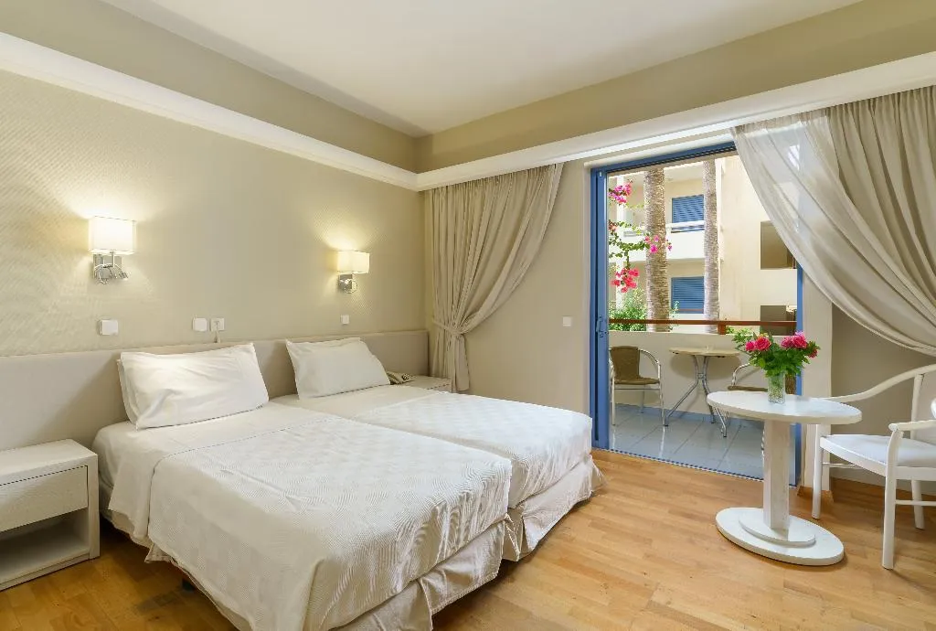 Double or Twin STANDARD Room, Pearl Beach, Crete