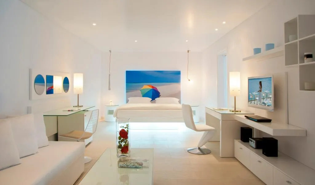 SUITE THREE BEDROOMS WITH PRIVATE POOL Room, Petasos Beach Resort & Spa, Mykonos
