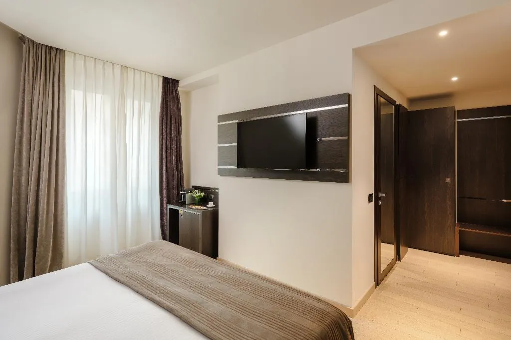 DOUBLE SINGLE USE DELUXE Room, The Square Milano Duomo, Milan
