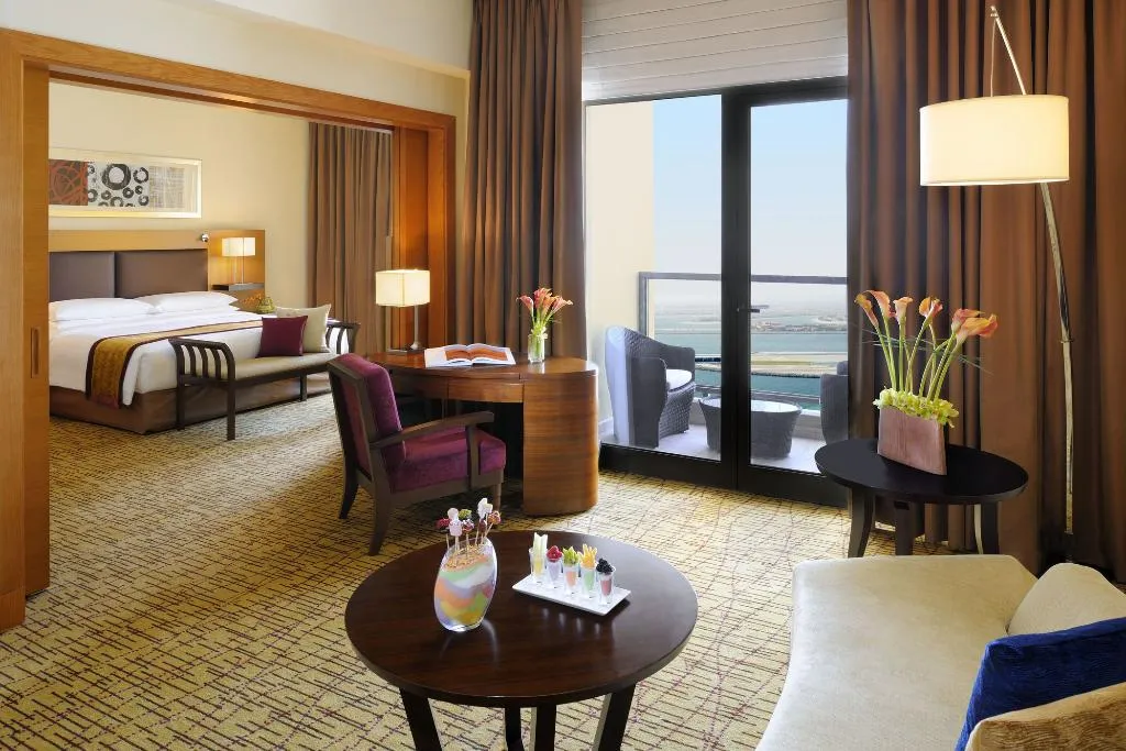 SUITE EXECUTIVE Room, Movenpick Hotel Jumeirah Beach, Dubai