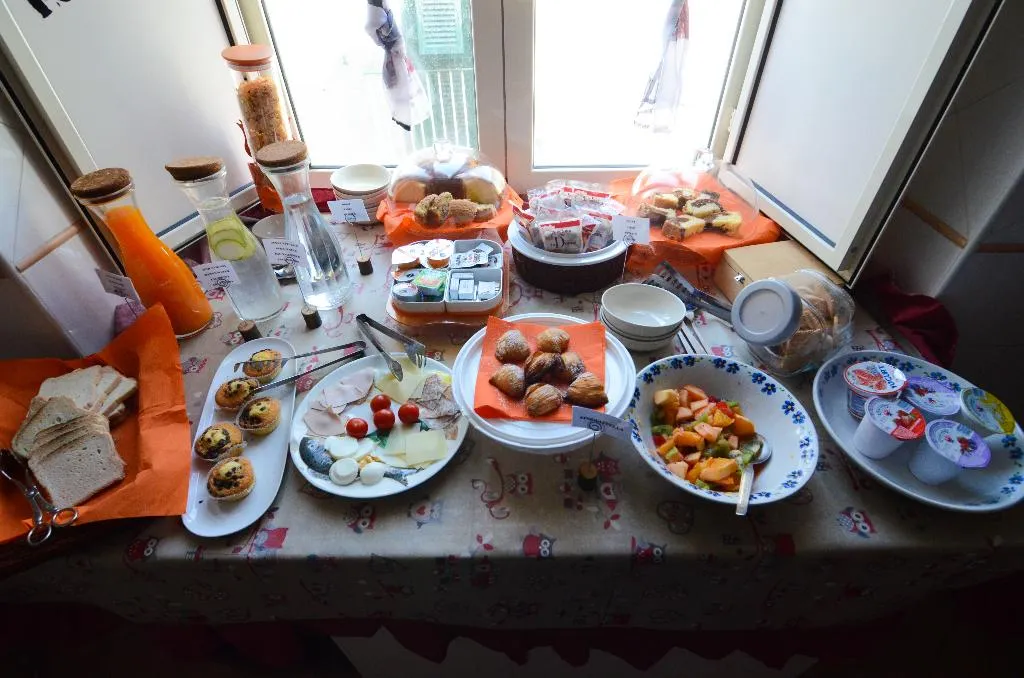 Bar, B&B Tecla, Naples
