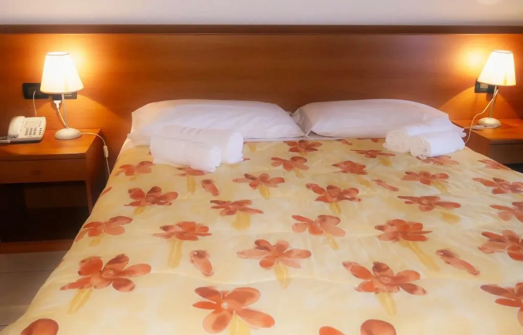 Room, Hotel Vajont, Venice