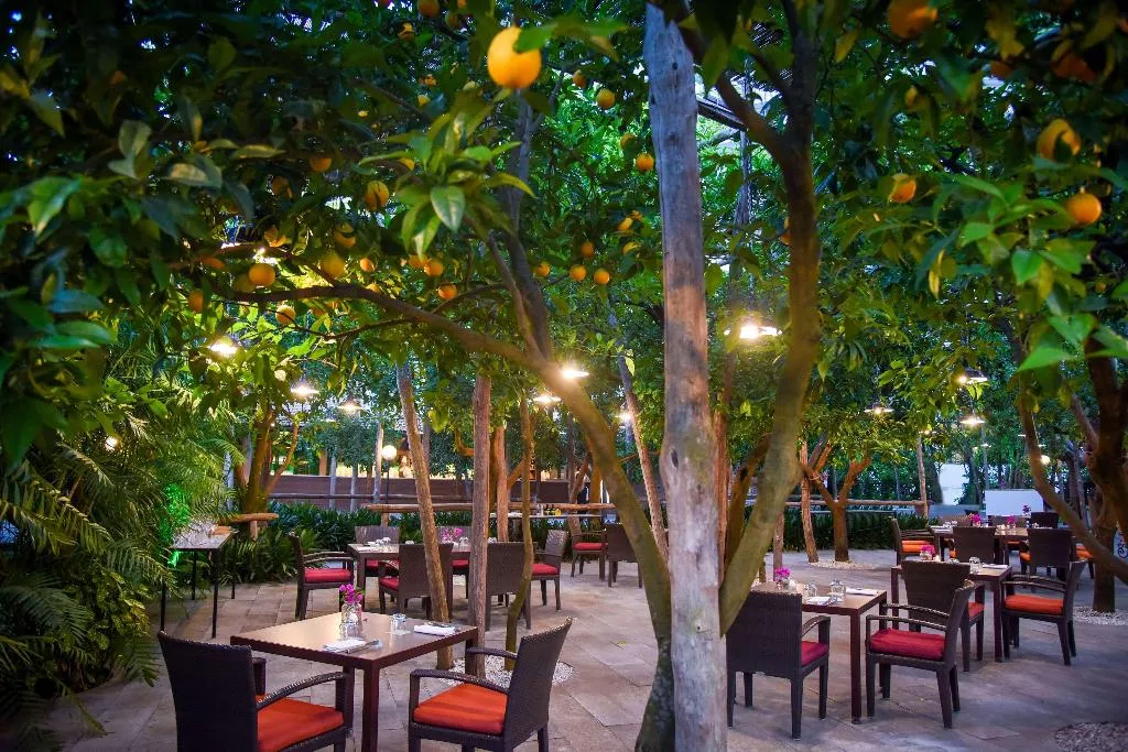 Restaurant, Hilton Sorrento Palace, Naples