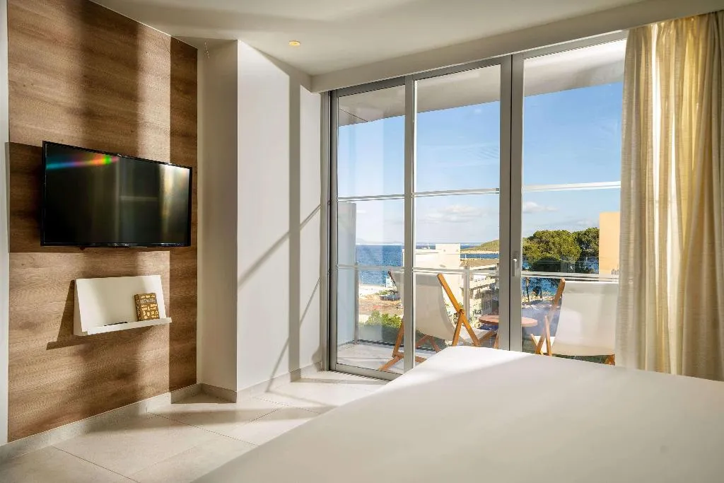JUNIOR SUITE SEA VIEW Room, Innside by Melia Calvia Beach, Majorca