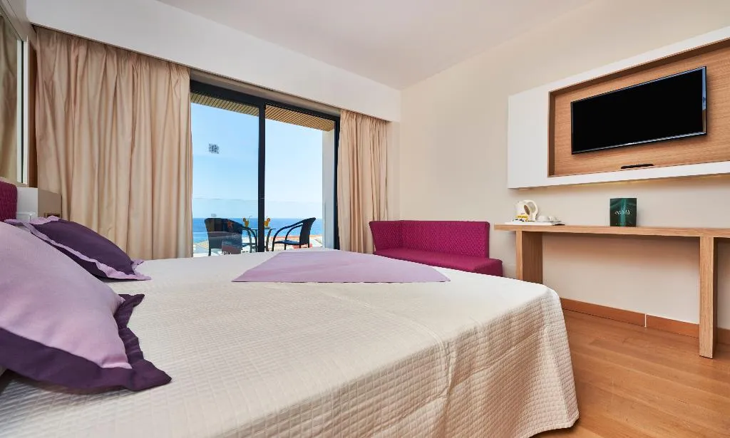 Double or Twin SEA VIEW WITH BALCONY Room, S'Entrador Playa, Majorca