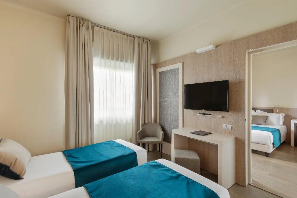 Room CONNECTING ROOM Room, Living Hotel Milano, Milan